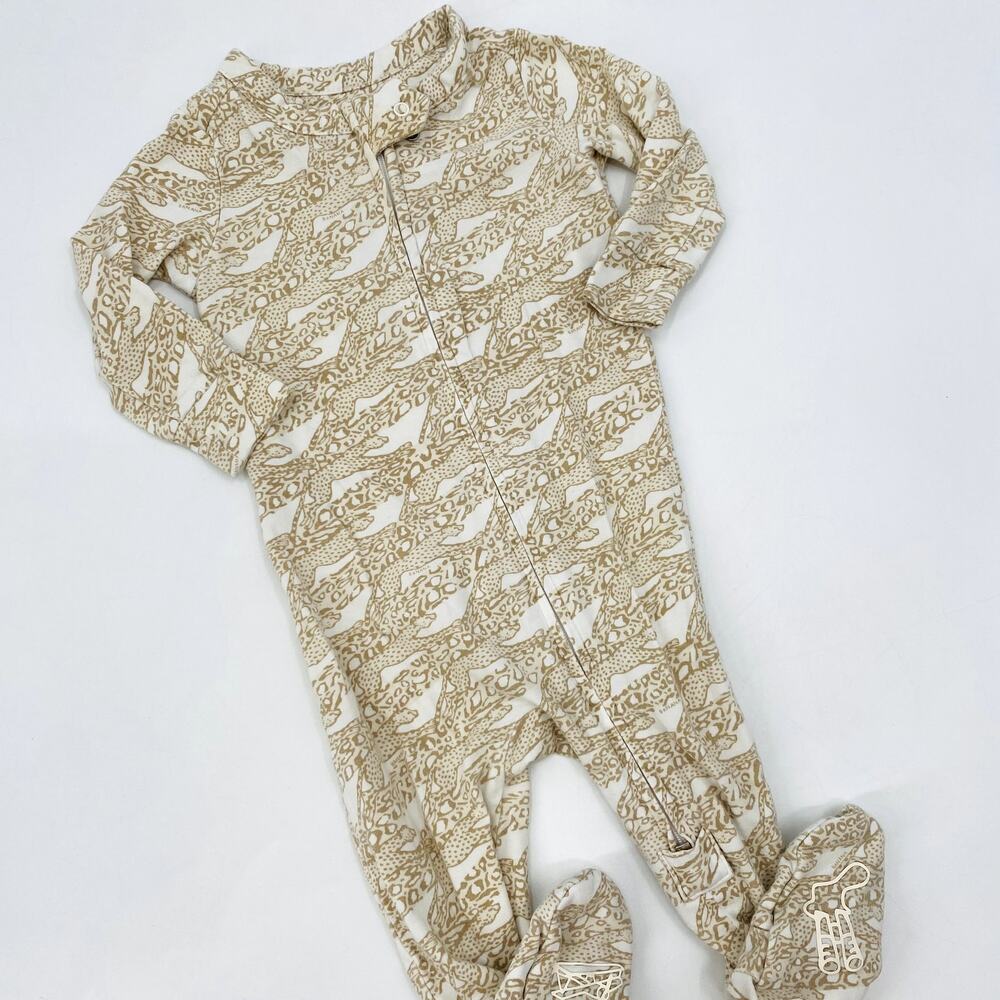 Banana Republic Baby leopard 3-6 months footie